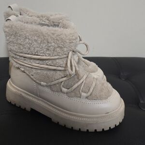 ZARA kids Mid Calf Fur Tan Boot